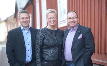 Eddi, Nette och Basti på Sb-Hem hjälper till med livets största affär